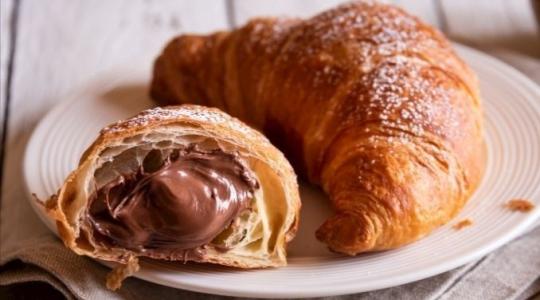 ÇİKOLATA DOLGULU KRUVASAN | 210,00